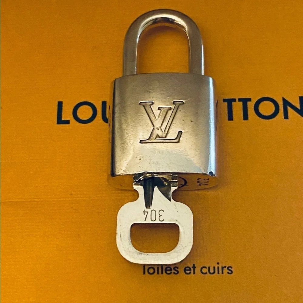 Authentic Louis Vuitton Brass Padlock & Key Set #304